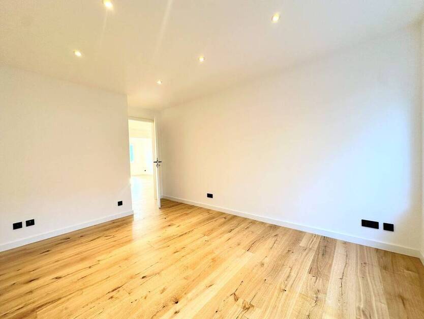 Neubauqualität: komplett revitalisierte 2,5-Zimmerwohnung im Herzen von Düsseldorf-Derendorf