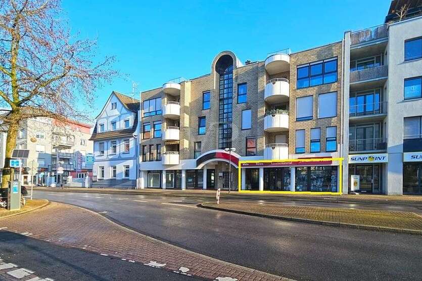Einzelhandel in Langenfeld 808 € 101 m²