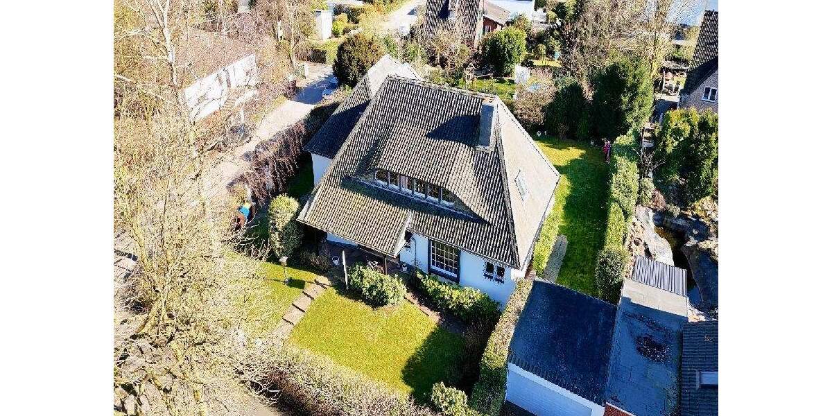 TOLLES ANWESEN MIT SCHWIMMBAD IN KREFELD-KLIEDBRUCH! 9 zimmer