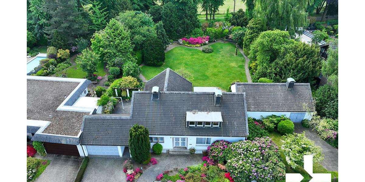 Haus zum Kaufen in Mönchengladbach 1.150.000 € 270 m² 8 zimmer