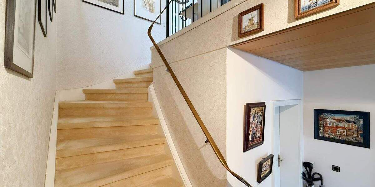 GEMÜTLICHES REIHENMITTELHAUS IN KREFELD KLIEDBRUCH ZU VERKAUFEN! 5 zimmer