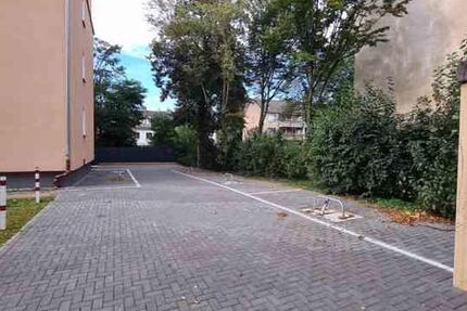 Außenstellplatz neben Hospitalstr. 33 zimmer