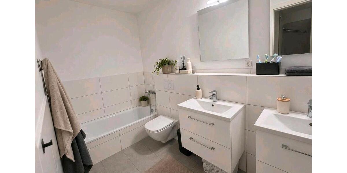 Reihenhaus Grevenbroich - 5 Zimmer, 155 m&sup2;, 2.000&euro; | Angebot:26314337