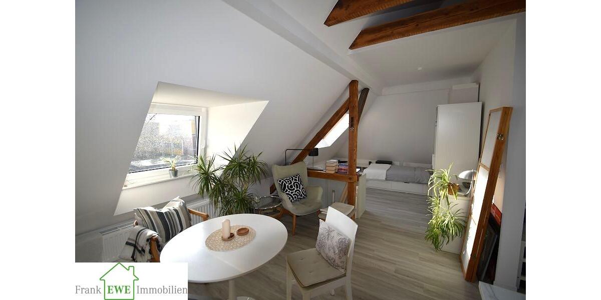 Vollständig saniertes Dachgeschoss Apartment 1 zimmer