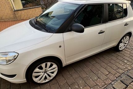 Skoda Fabia 139.000 km 6.800 &euro; Jüchen 41363