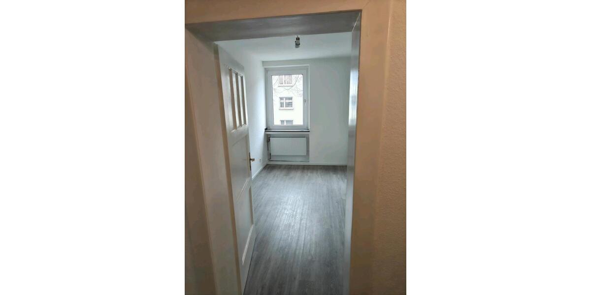 Etagenwohnung Düsseldorf Stadtbezirk 9 - 3 Zimmer, 75 m&sup2;, 1.090&euro; | Angebot:25751652