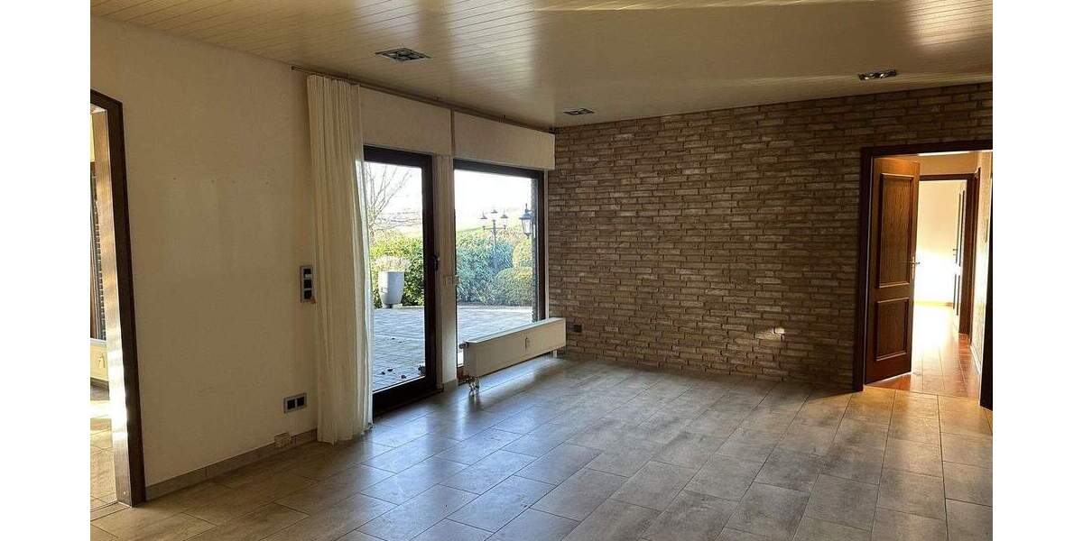 Bungalow Solingen Gräfrath - 6 Zimmer, 228 m&sup2;, 675.000&euro; | Angebot:24668153