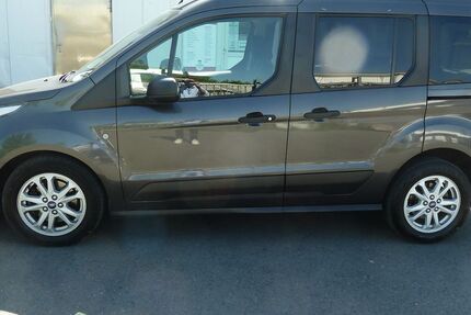 Ford Tourneo Connect 165.000 km 12.900 &euro; Duisburg 47269