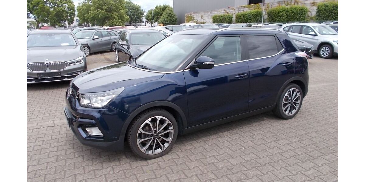 SsangYong Tivoli 16.055 km 15.500 &euro; Willich 47877