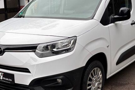 Toyota Proace City 83.400 km 14.990 &euro; Solingen 42697