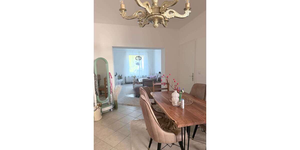 Etagenwohnung Mönchengladbach West - 4 Zimmer, 90 m&sup2;, 700&euro; | Angebot:26444398