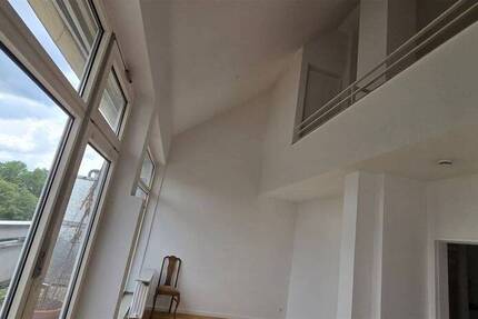 Etwas Besonderes! Blick ins Grüne ! Penthouse Art !