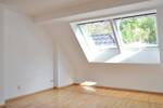 Stilvolles Generationenhaus: DHH, 7 Zimmer, 3 Bäder, großer Garten, Stellplatz