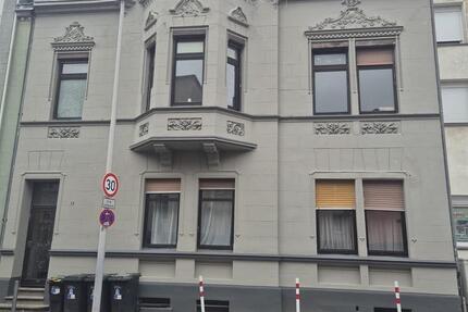 4-Zimmer-1. Obergeschoss in zentraler Mülheim an der Ruhr 4 zimmer