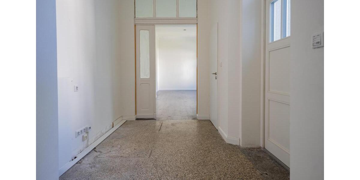 Altbauvilla zur MieteNachmieter - Zeitmietvertrag 30.06.27 5 zimmer