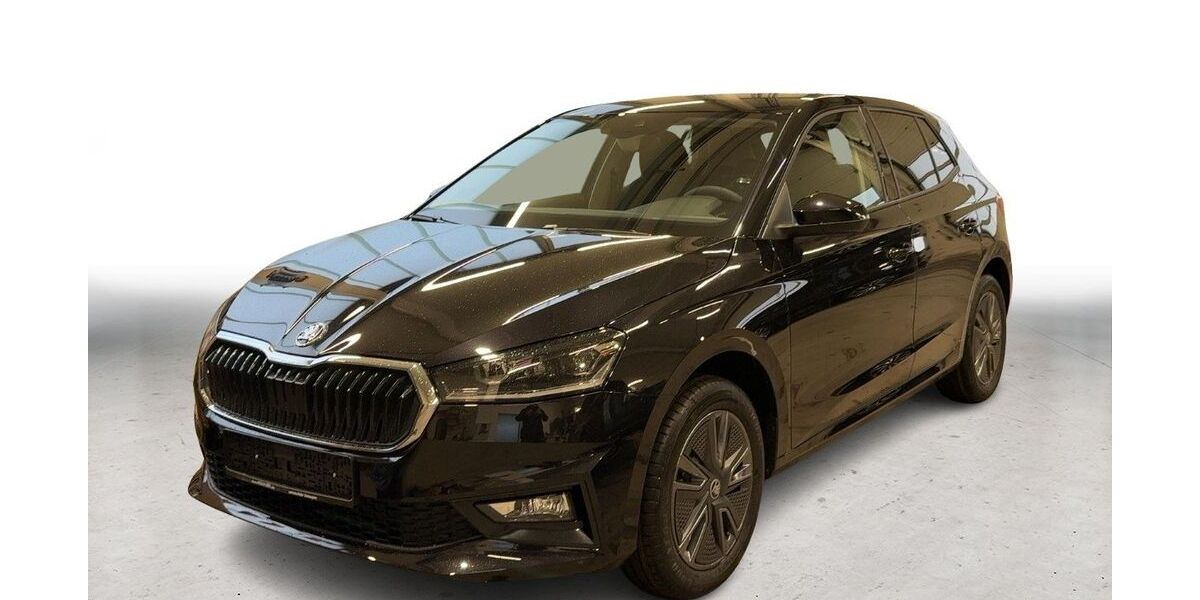Skoda Fabia 7.000 km 25.480 &euro; Moers-Hülsdonk 47441