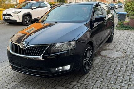 Skoda Rapid 254.000 km 5.000 &euro; Düsseldorf 40599
