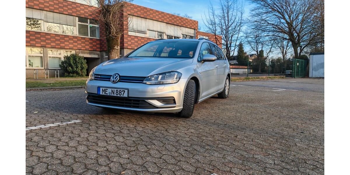 VW Golf 132.000 km 9.900 &euro; Heiligenhaus 42579