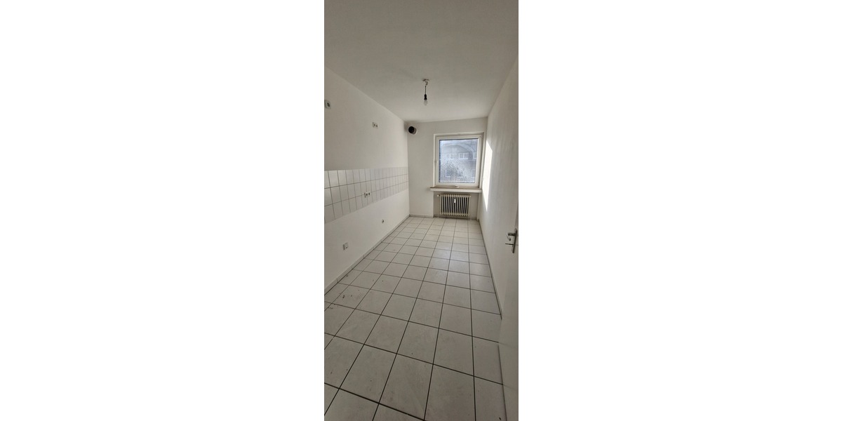 Schöne Souterrainwohnung mit Terrasse in Remscheid-West - 2.5 Remscheid West | Angebot:24588056