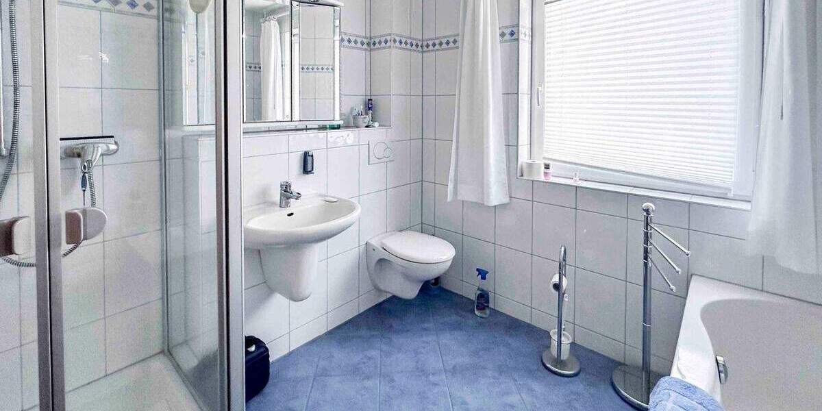 Stilvolles Familiendomizil in begehrter Feldrandlage mit Garage in Wuppertal 5 zimmer