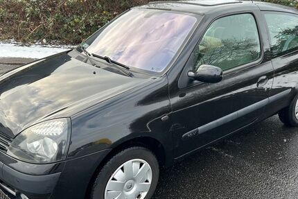 Renault Clio 270.000 km 1.150 &euro; Mönchengladbach 41199