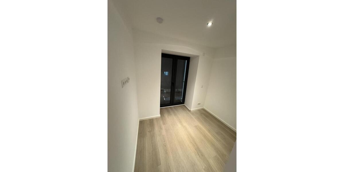 Etagenwohnung Düsseldorf Pempelfort - 2 Zimmer, 33 m&sup2;, 975&euro; | Angebot:26165448
