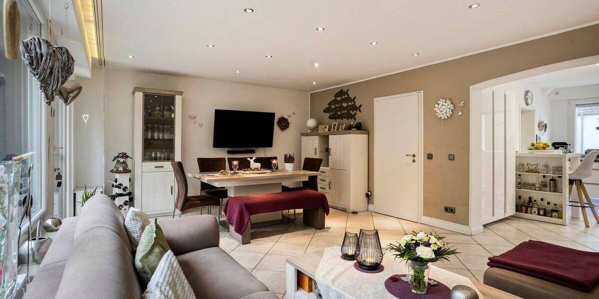 Drei Etagen voller Möglichkeiten - Reihenendhaus mit Einliegerwohnung, Garten & Garage in Winkhausen 7 zimmer