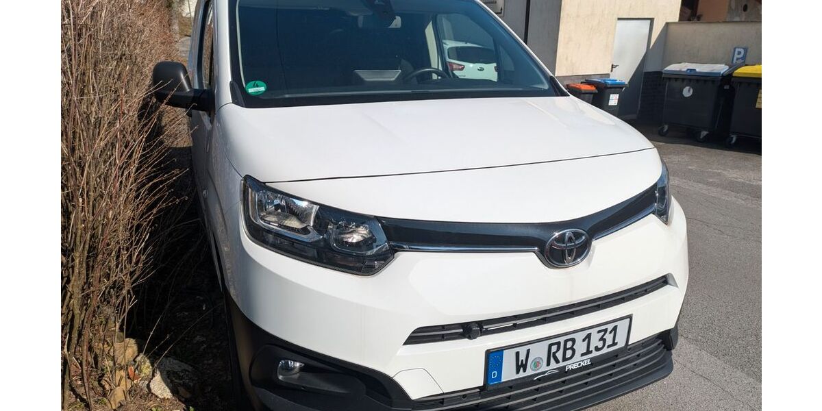 Toyota Proace City 26.600 km 14.000 &euro; Wuppertal 42369
