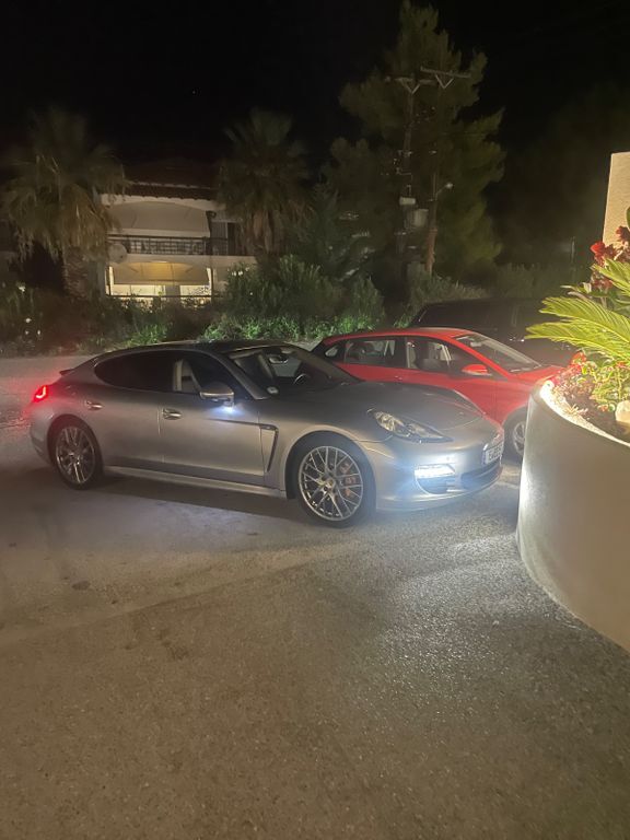 Porsche Panamera 215.000 km 22.999 € Essen 45307