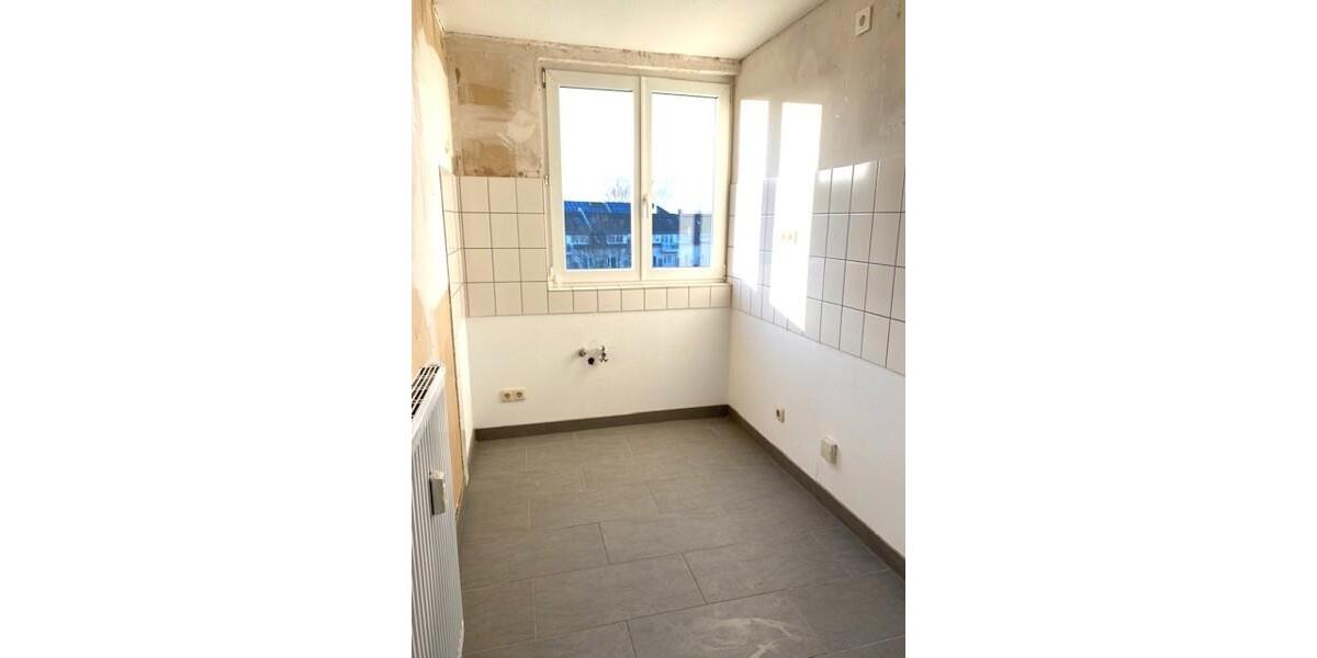 2-Zimmer-DG-Wohnung mit modernem Tageslichtbad 2 zimmer