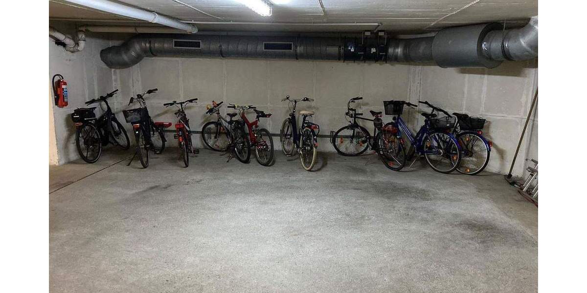 3-Zi. Wohnung in Düsseldorf-Kaiserswerth mit TG Platz zur Eigennutzung oder Vermietung 3 zimmer