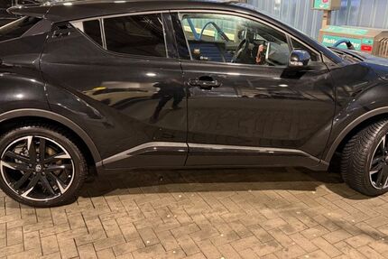 Toyota C-HR 17.500 km 26.000 &euro; Wuppertal 42117