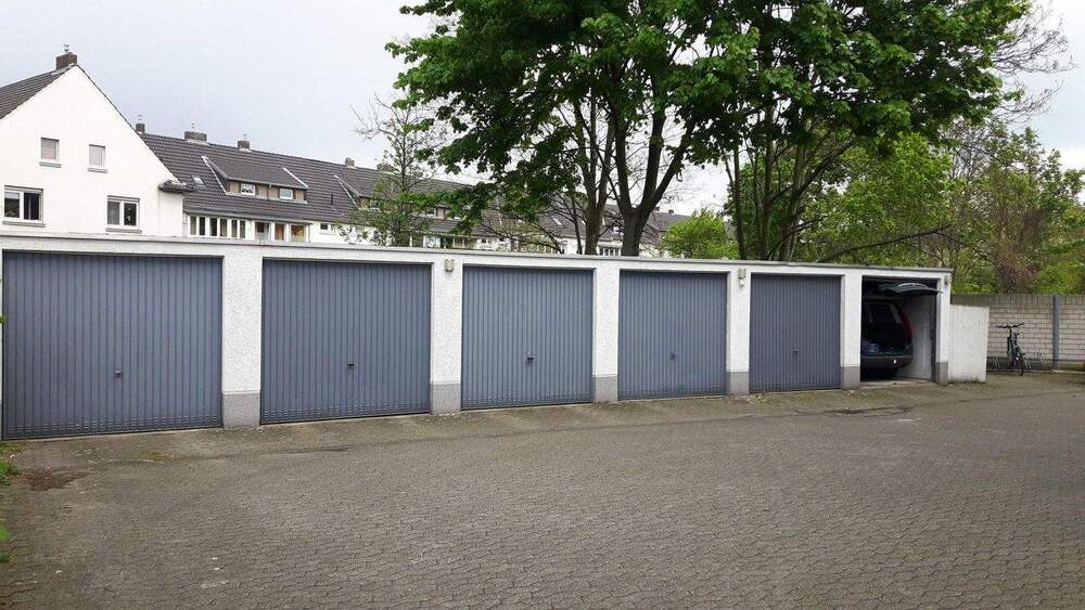 MFH Ratingen Mitte, 14 Wohnungen 790 qm Wfl., 6 Garagen, 3 Stellplätze zimmer