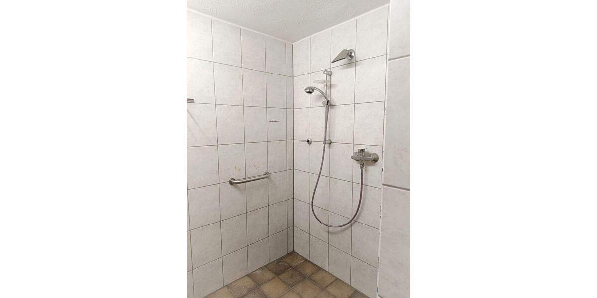 Mehrfamilienhaus, Wohnhaus Mönchengladbach-Wickrath Wickrath - 6 Zimmer, 124 m&sup2;, 398.000&euro; | Angebot:25744860