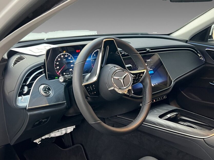 Mercedes-Benz E 200 d Avantgarde MBUX Kamera LED Leder 4.671 km 29.800 € Wuppertal 42327