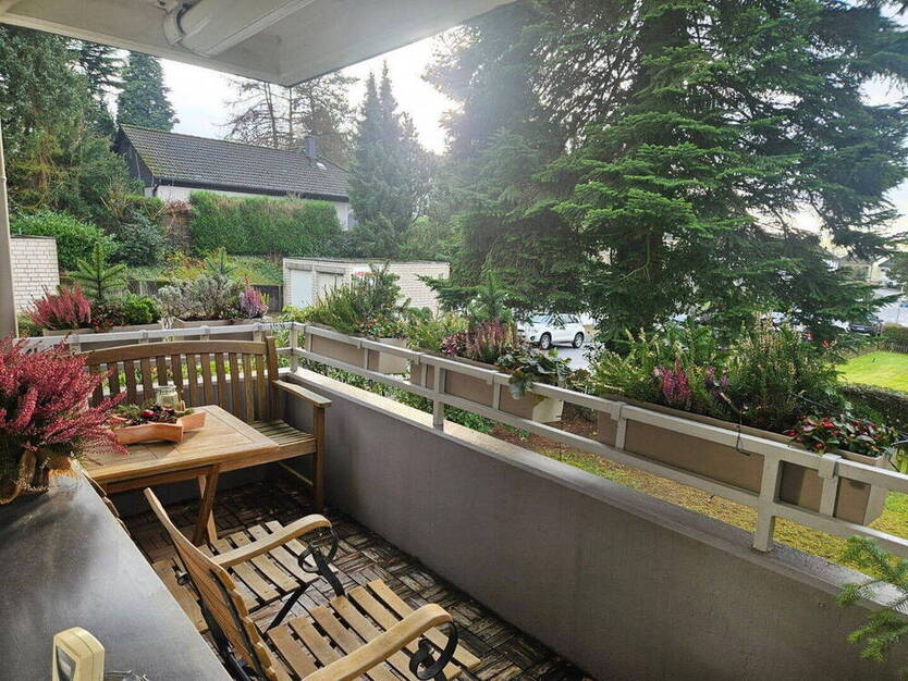 Schöne und ruhige 2-Zimmer-Erdgeschoßwohnung mit Balkon - ideal für Paare oder Singles