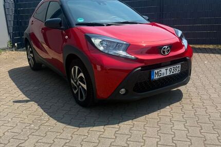 Toyota Aygo (X) 11.500 km 16.250 &euro; Mönchengladbach 41199