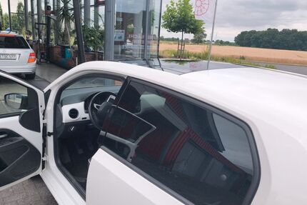 Seat Mii 37.950 km 8.300 &euro; Mönchengladbach 41199