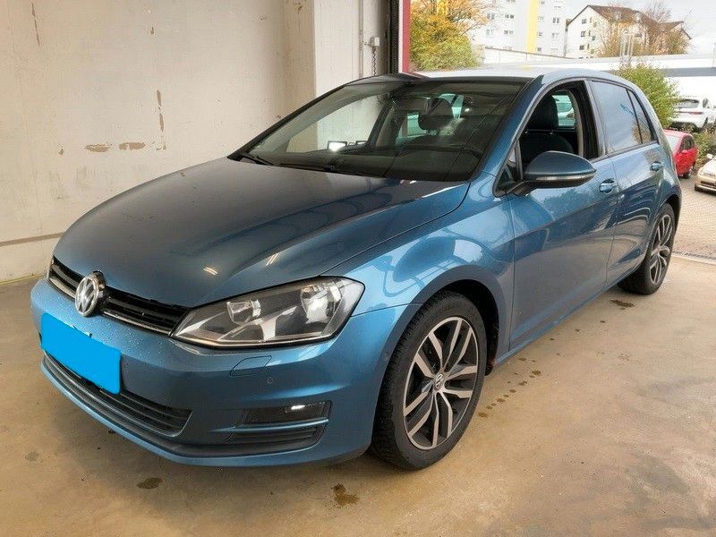 VW Golf 147.238 km 3.800 € Köln 50733