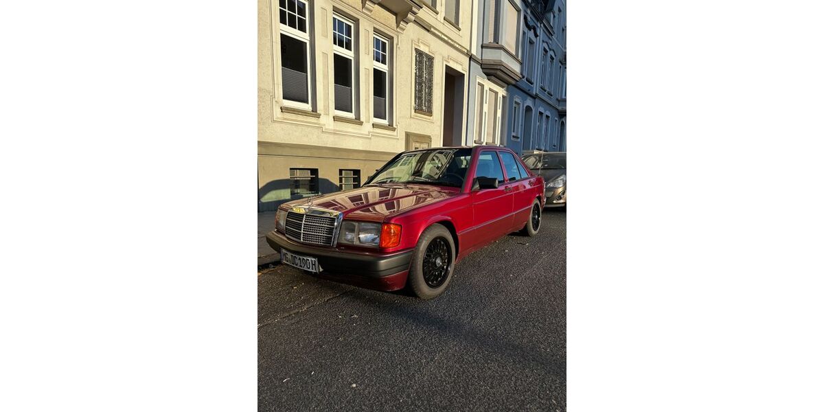 Mercedes-Benz 190 180.000 km 5.200 &euro; Mönchengladbach 41061