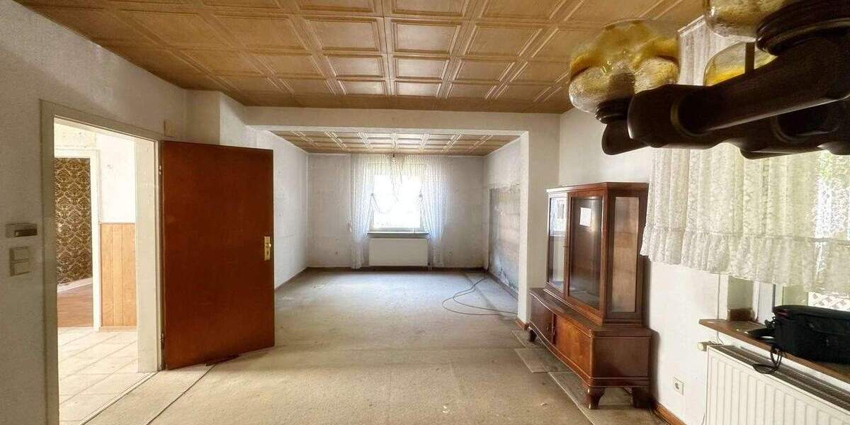 Grundstück mit Bestandsgebäude in Düsseldorf - Hassels 6 zimmer