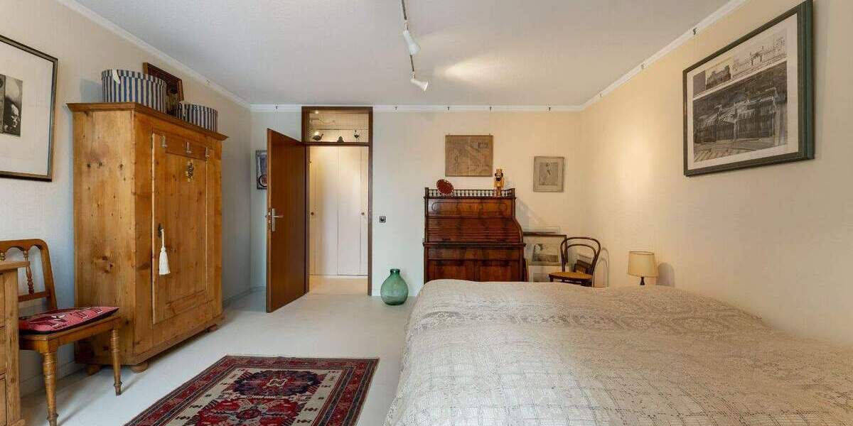 Etagenwohnung Erkrath Unterfeldhaus - 3 Zimmer, 123 m&sup2;, 360.000&euro; | Angebot:25836517