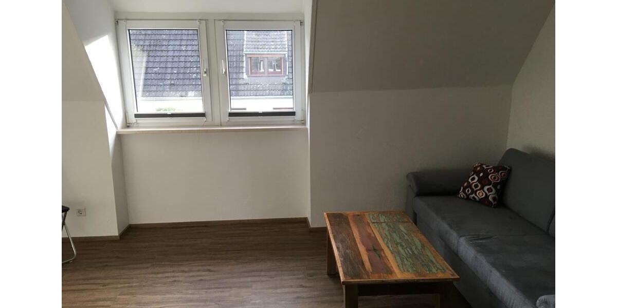 Dachgeschoßwohnung Duisburg Huckingen - 2 Zimmer, 47 m&sup2;, 750&euro; | Angebot:26468287