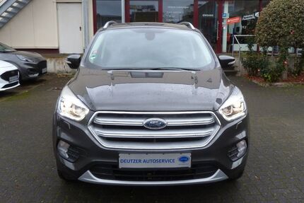 Ford Kuga 89.351 km 14.690 € Köln 51063