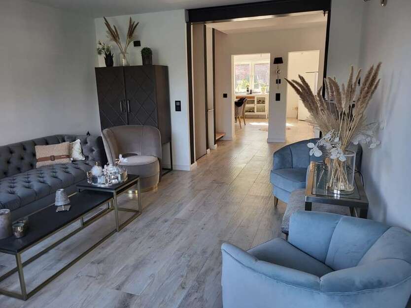 Haus zum Kaufen in Meerbusch 799.000 € 195 m²