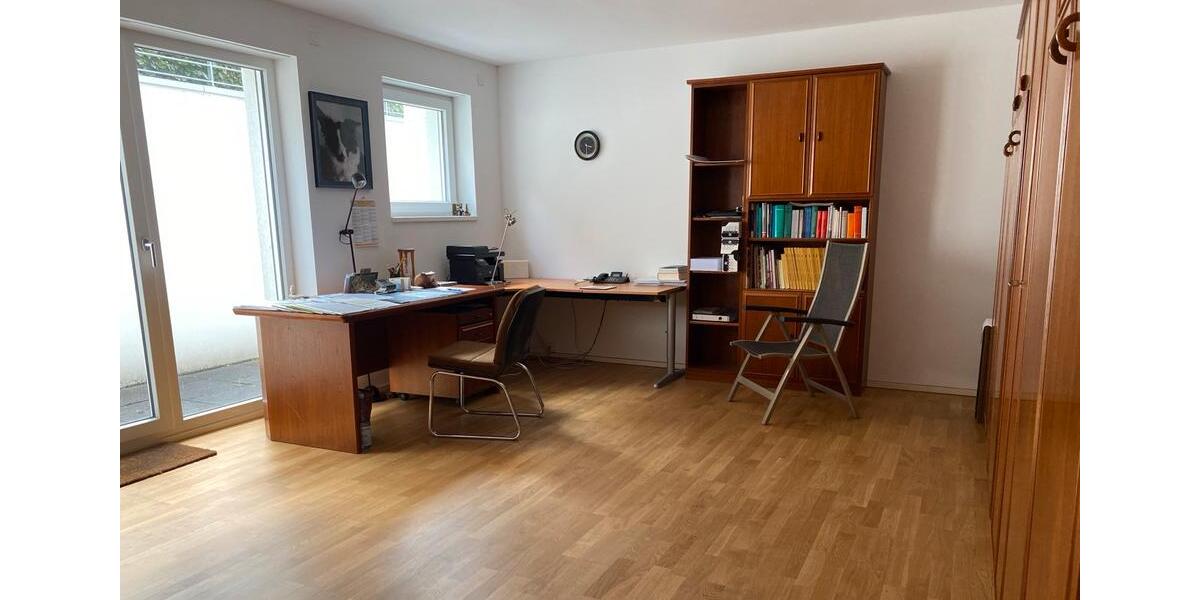 Maisonettenwohnung Düsseldorf Stadtbezirk 7 - 4 Zimmer, 95 m&sup2;, 2.200&euro; | Angebot:25791806