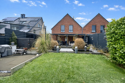 Haus Oberhausen Schmachtendorf - 5 Zimmer, 136 m&sup2;, 569.000&euro; | Angebot:25339867