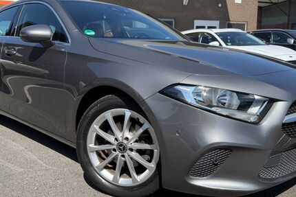 Mercedes-Benz A 180 90.250 km 16.880 &euro; Düsseldorf 40549