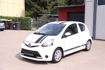 Toyota Aygo (X) 86.000 km 3.999 &euro; Velbert 42549