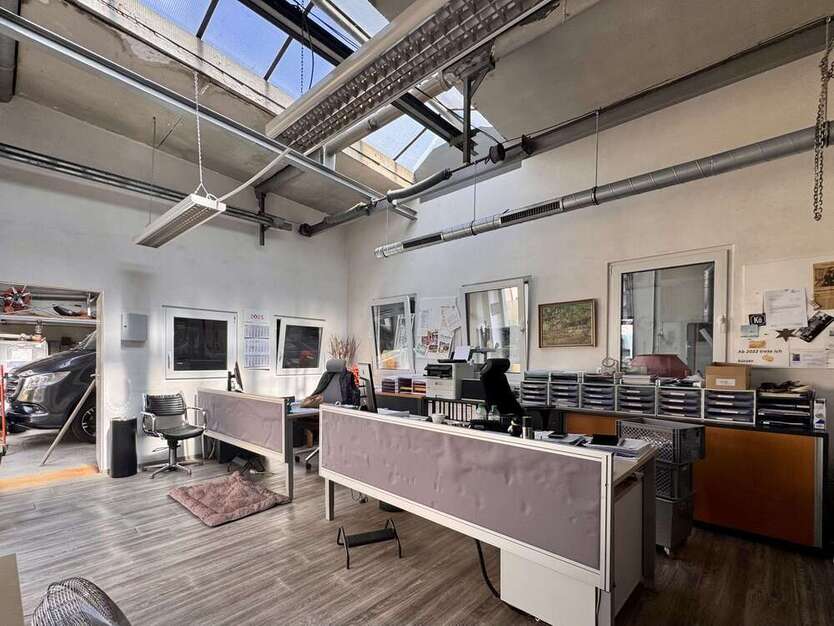 Büro in Düsseldorf 499.000 € 203 m²